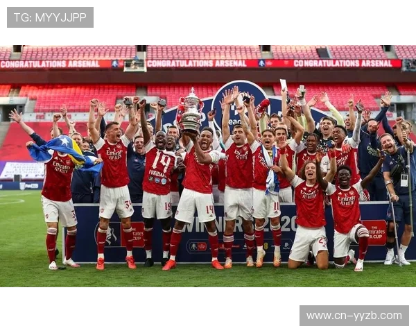 英超争冠与争四格局日趋白热化，三强争霸多队混战